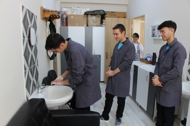 Foto - Mutfaktaki atık yağlardan ürettiler! 'Herkes bunlardan yapabilir'