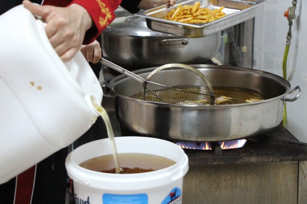 Foto - Mutfaktaki atık yağlardan ürettiler! 'Herkes bunlardan yapabilir'