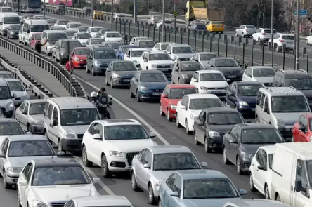 Foto - Müthiş haber verildi: İlk kez görülecek… İkinci el araba fiyatlarında indirim furyası başladı! Bayiler fiyatları düşürdükçe düşürüyor