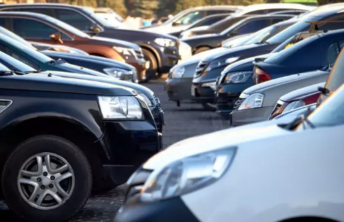 Foto - Müthiş haber verildi: İlk kez görülecek… İkinci el araba fiyatlarında indirim furyası başladı! Bayiler fiyatları düşürdükçe düşürüyor