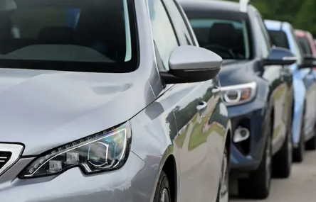 Foto - Müthiş haber verildi: İlk kez görülecek… İkinci el araba fiyatlarında indirim furyası başladı! Bayiler fiyatları düşürdükçe düşürüyor