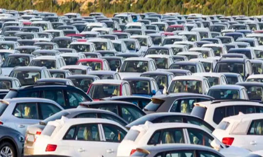 Foto - Müthiş haber verildi: İlk kez görülecek… İkinci el araba fiyatlarında indirim furyası başladı! Bayiler fiyatları düşürdükçe düşürüyor