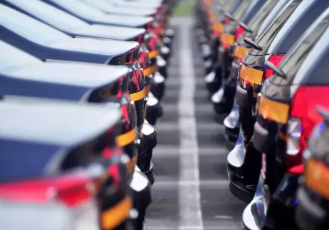 Foto - Müthiş haber verildi: İlk kez görülecek… İkinci el araba fiyatlarında indirim furyası başladı! Bayiler fiyatları düşürdükçe düşürüyor