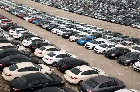 Foto - Müthiş haber verildi: İlk kez görülecek… İkinci el araba fiyatlarında indirim furyası başladı! Bayiler fiyatları düşürdükçe düşürüyor