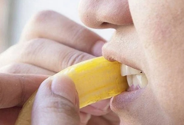 Foto - Muz kabuğunu çöpe atmayın! Bu zamana kadar attıklarınız için pişman olacaksınız, bakın nelere faydalı