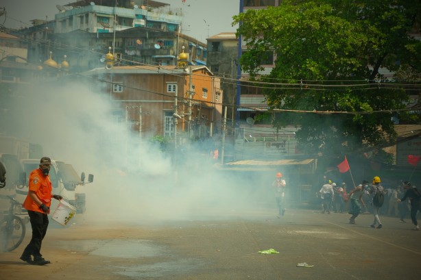Foto - Myanmar karıştı! Ölü ve yaralılar var