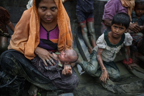 Foto - Myanmar'da zulüm! 45 bin Arakanlı Müslüman ülkeyi terk etti!