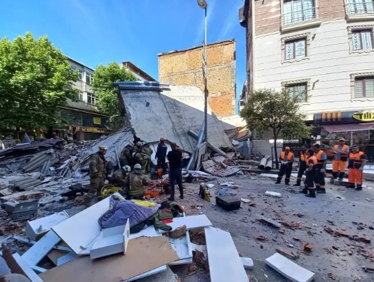 Foto - Naci Görür'den çöken bina sonrası dikkat çeken İstanbul depremi açıklaması