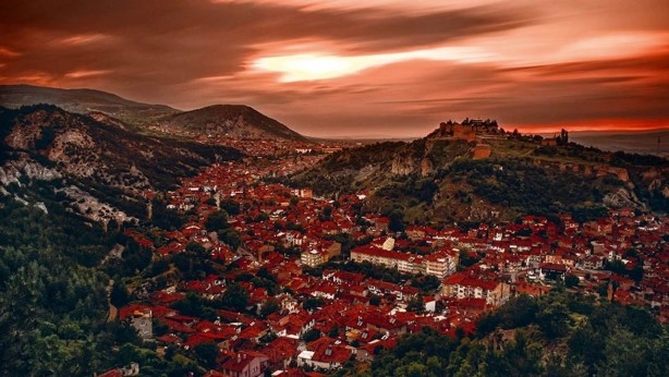 Naci Görür'den korkutan açıklama: O ilimizde diri faylar konsantre olmuş vaziyette, her an deprem olabilir