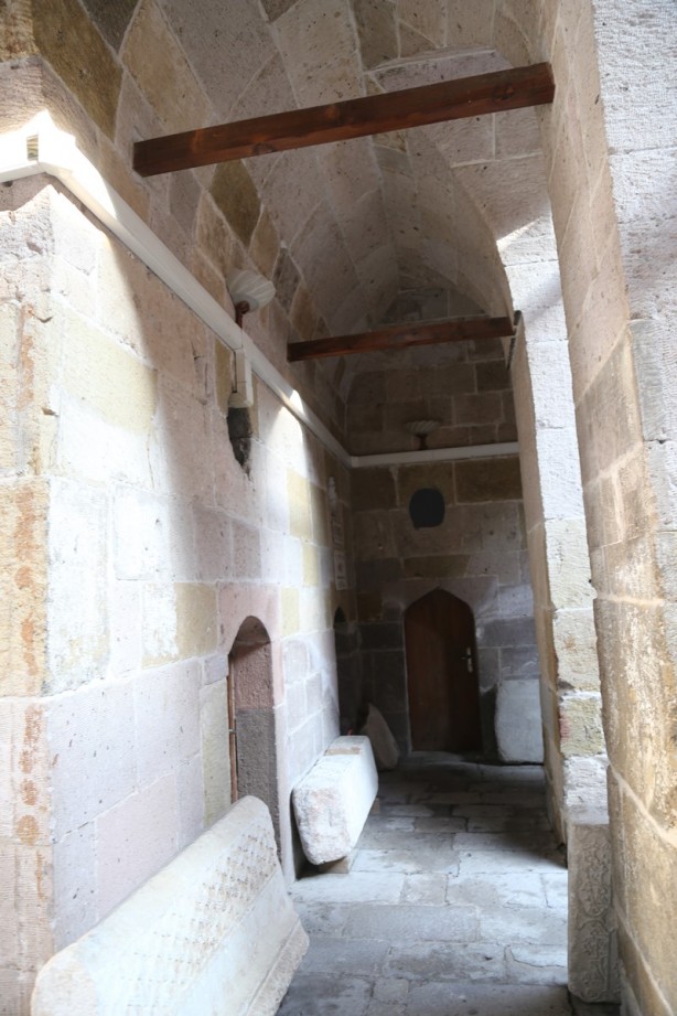 Foto - Nadide bir eser: Ak Medrese