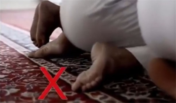 Foto - Namaz kılarken bu hataları sakın yapmayın!