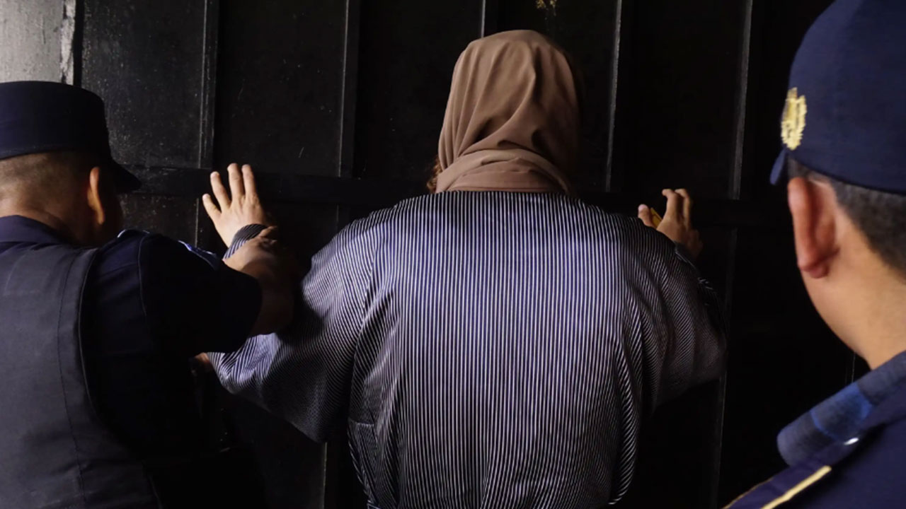 Namussuz tarikat lideri yakalandı