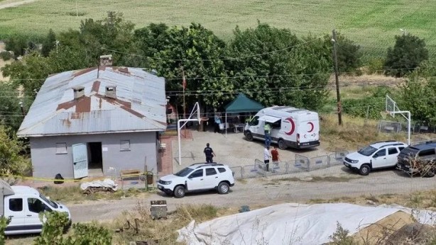 Foto - Narin Güran'ın köyünün eski muhtarının tehdidi gündem oldu: Polisler burada kalırsa...