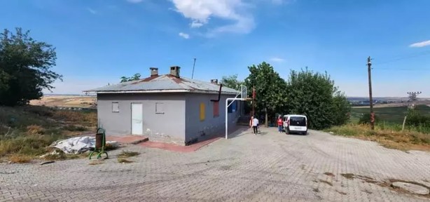 Foto - Narin Güran'ın köyünün eski muhtarının tehdidi gündem oldu: Polisler burada kalırsa...