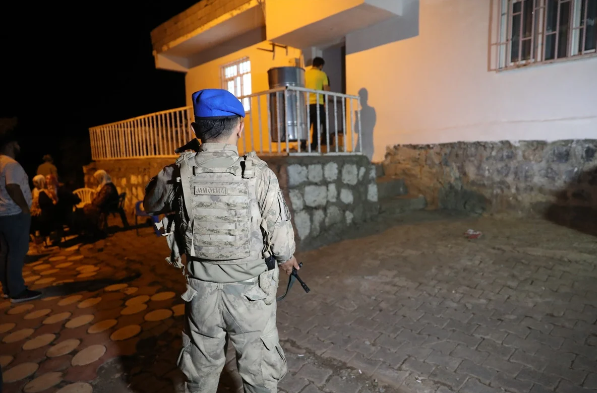 Foto - Narin hala kayıp! Diyarbakır'da kaybolan 8 yaşındaki Narin'i arama çalışmaları sürüyor