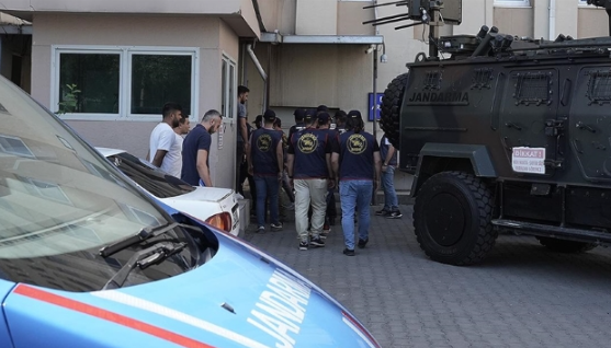 Foto - Narin ve Reyting Savaşları! Çocuk, Cami, Gelinlik ve Ceset