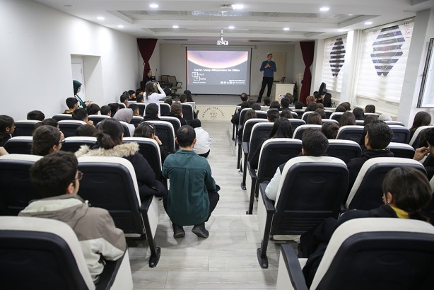 Foto - NASA'daki Türk öğrencilere uzayı anlattı! Gençlere tavsiye verdi!