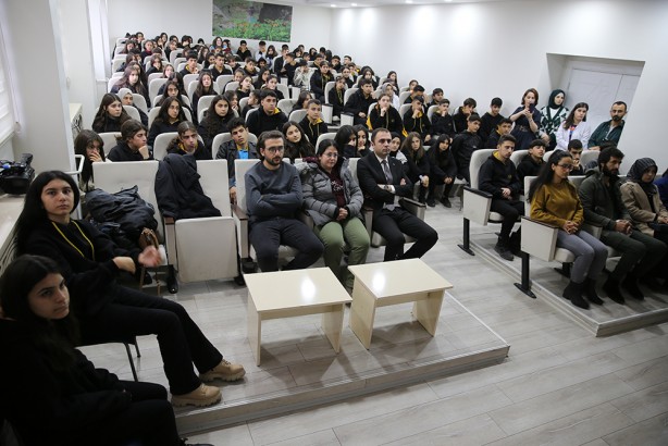 Foto - NASA'daki Türk öğrencilere uzayı anlattı! Gençlere tavsiye verdi!
