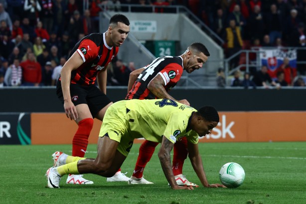 Foto - Nasıl bir iştir bu böyle! 15'te 15 yaptı hala eleştiriliyor... Pes doğrusu...