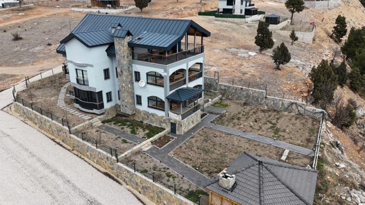 Foto - Nasıl oluyormuş bu? 51 milyonluk eve sadece 6 TL vergi