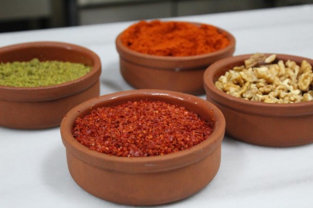 Nasıl tespit edilebiliyor? Baharat ve kuru yemişlerde zehir gibi madde