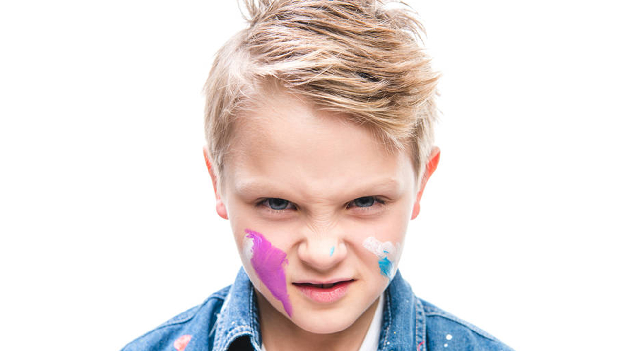 Nasıl üretildiğini biliyor musunuz? Çocuklardaki yüz boyasında büyük tehlike