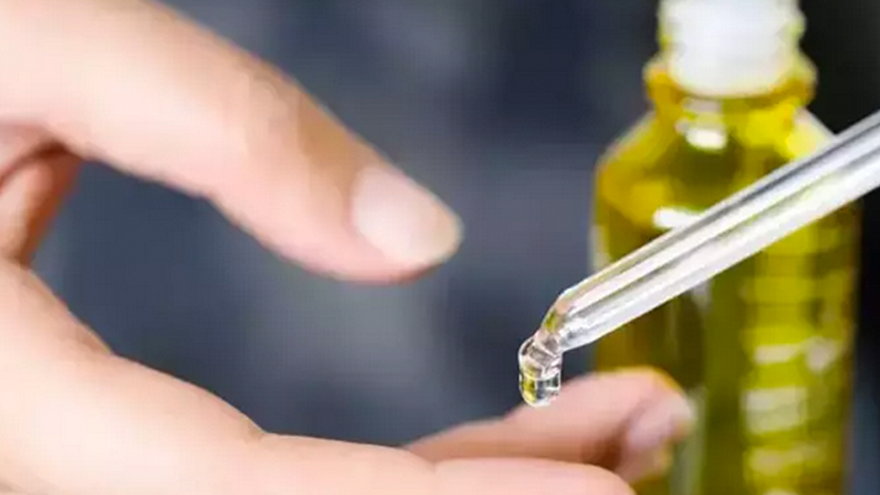 Foto - Nasırın üzerine 1 damla damlatın! Ayağı pamuk gibi yapıyor: Mutlaka deneyin ve rahatlayın...