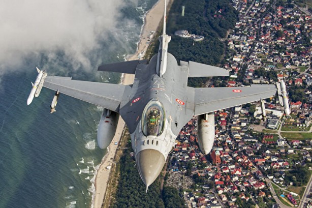 Foto - NATO bu Türk'ün peşinde! Tüm dünyaya damga vurdu
