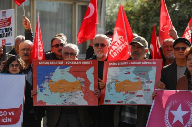 Foto - NATO karargahı önünde, İsveç'te Kur'an-ı Kerim'in yakılmasına tepki