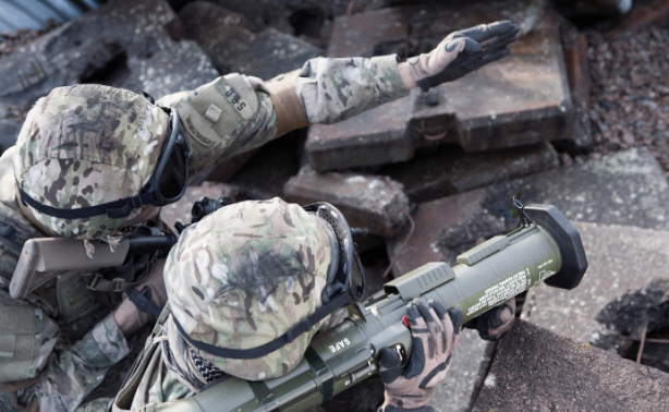 NATO üyelik süreci başlayan İsveç'ten büyük ikiyüzlülük! Türkiye için aldıkları savunma sanayii kararını duyurdular