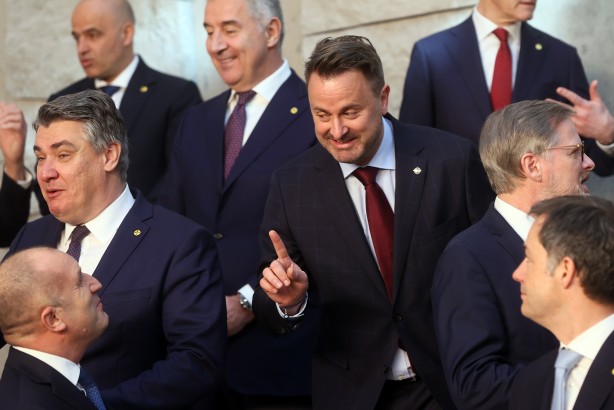 Foto - NATO zirvesinden tarihi görüntüler