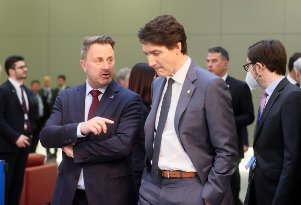 Foto - NATO zirvesinden tarihi görüntüler