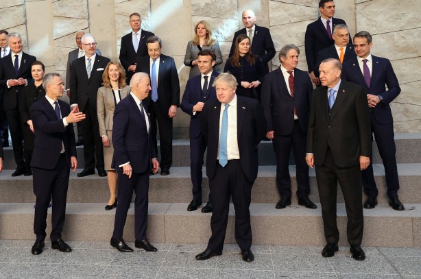 Foto - NATO zirvesinden tarihi görüntüler