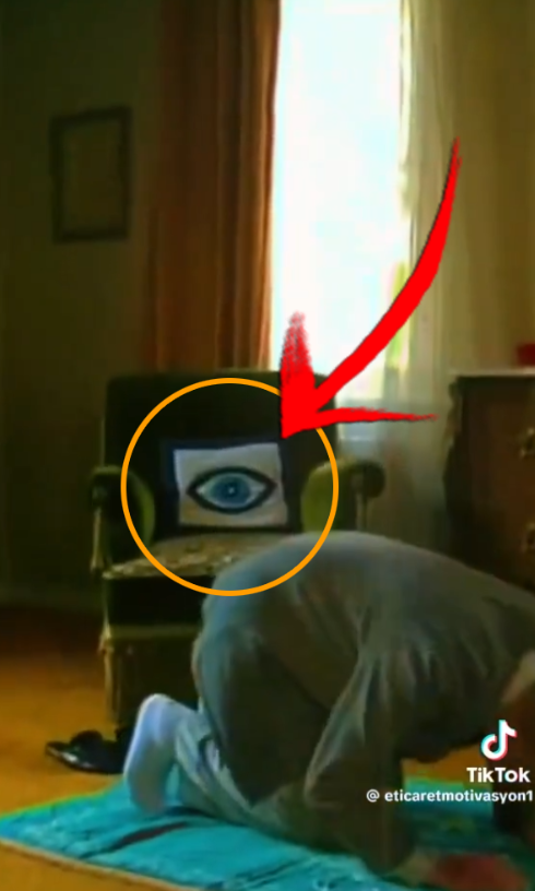 Foto - Nazar boncuğu Cinlere açılan kapı! Nazardan korunalım diye İblis’e sığınanlar işte Horus’un gözü