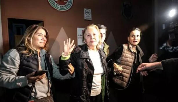 Foto - Nazlı Ilıcak yeniden cezaevine girdi