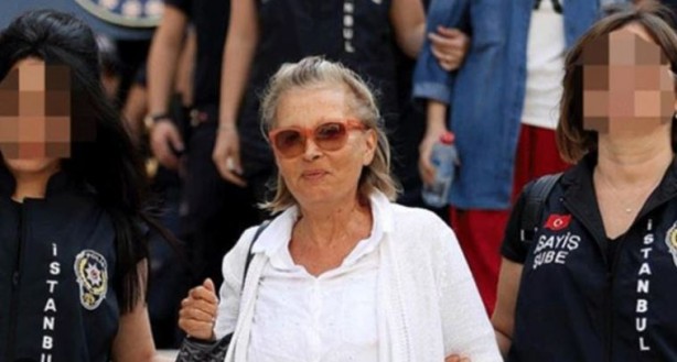 Foto - Nazlı Ilıcak yeniden cezaevine girdi