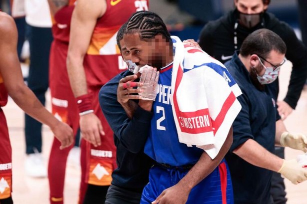 Foto - NBA'de korku dolu anlar! Kahwi Leonard kanlar içinde yere yığıldı