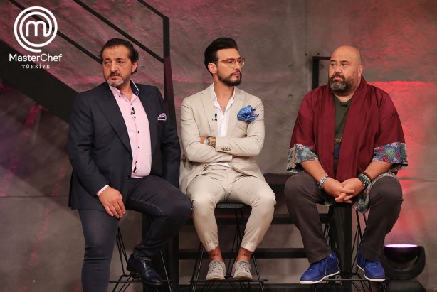 Foto - Ne ahlaksızlık kurtardı, ne şiddet ne de entrika! Bir gecede yerle bir oldular