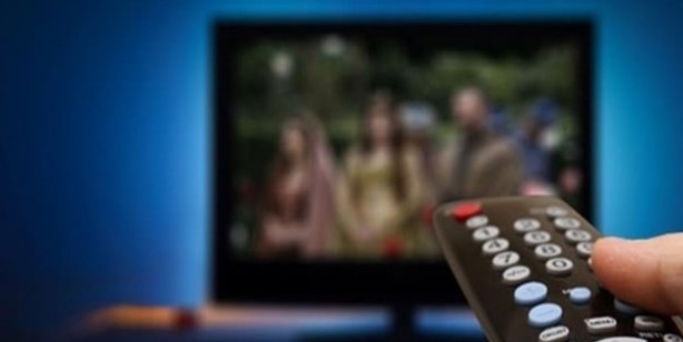 Ne ahlaksızlık kurtardı, ne şiddet ne de entrika! Bir gecede yerle bir oldular