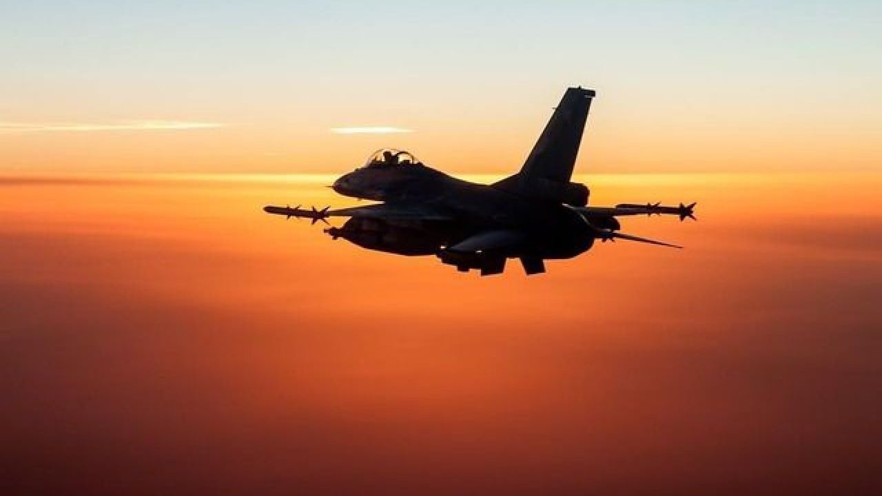 Ne anladık bu işten: Türkiye'ye devasa doğalgaz borcu takan ülke savaş uçağı alıyor