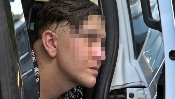 Foto - Ne arasan var! Stajyer ehliyetli sürücünün etmediği halt kalmadı