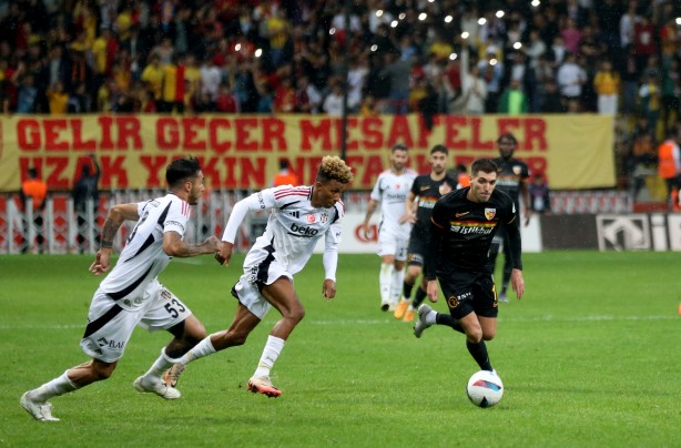 Foto - Ne Fenerbahçe, ne Galatasaray böyle bir rezalet yaşamamıştır! Bu karar savaş çıkartacak! Herkes bunu konuşuyor…