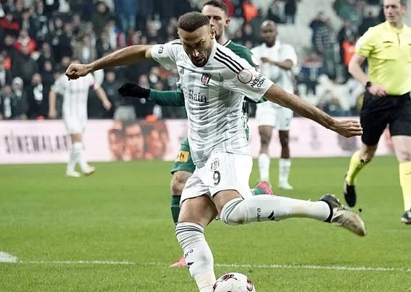 Foto - Ne Galatasaray ne Fenerbahçe! Şimdi onlar O yıldız için adı geçen ekip oldu: Herkes şaşkın: Hiç hesapta olmayan gelişme…