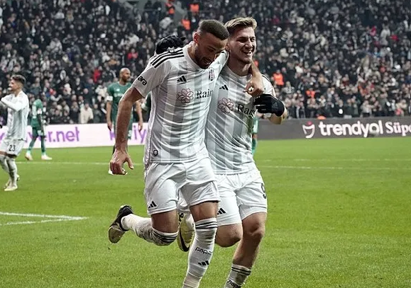 Foto - Ne Galatasaray ne Fenerbahçe! Şimdi onlar O yıldız için adı geçen ekip oldu: Herkes şaşkın: Hiç hesapta olmayan gelişme…