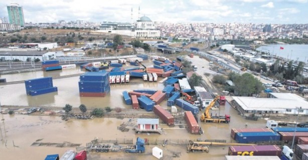 Ne gelen var ne giden! Selden sonra bir darbe de İBB’den