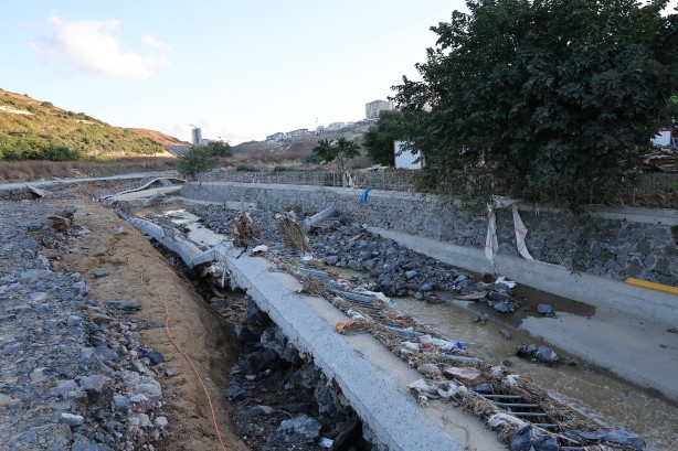 Foto - Ne gelen var ne giden! Selden sonra bir darbe de İBB’den
