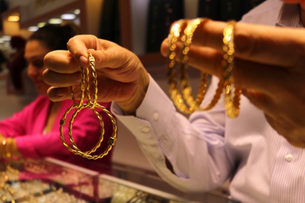 Foto - Ne gram altın ne çeyrek! 1700 lira söylentisine rağmen vatandaşlar kuyumcudan onu almaya başladı