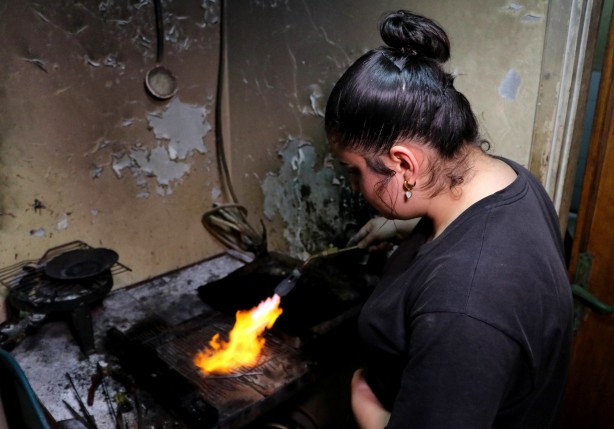 Foto - Ne gram altın ne çeyrek! 1700 lira söylentisine rağmen vatandaşlar kuyumcudan onu almaya başladı