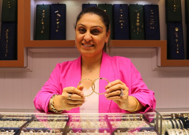 Foto - Ne gram altın ne çeyrek! 1700 lira söylentisine rağmen vatandaşlar kuyumcudan onu almaya başladı