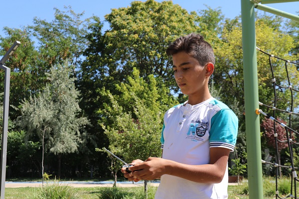 Foto - Ne interneti ne de sosyal medyası var! 13 yaşındaki çocuk tasarımlarıyla şaşırttı